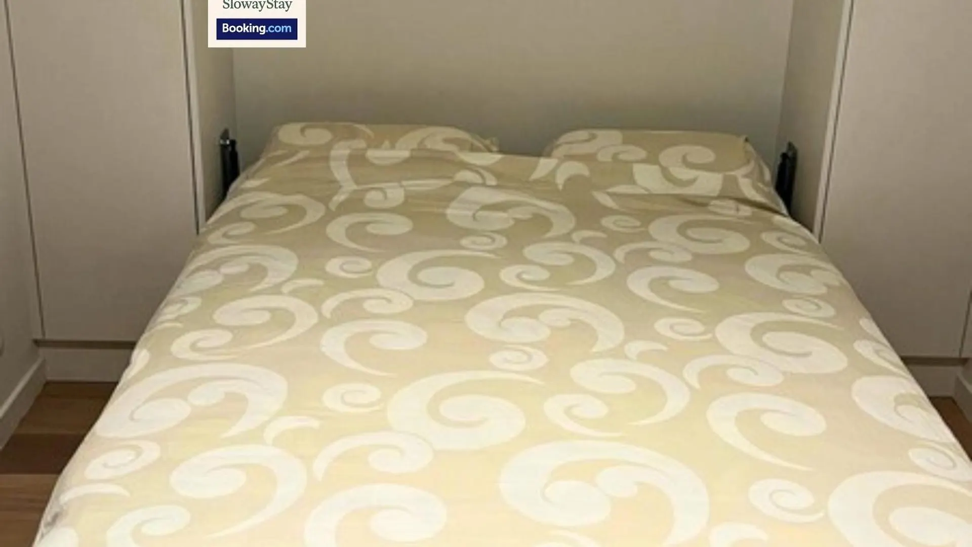 Elegant One Bedroom Apartment With Sea Views & Pool By Slowaystay Serviced Accommodation & Short Lets Oostende